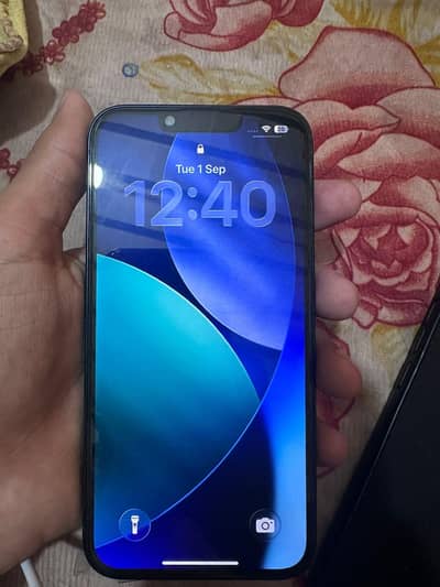 Apple iPhone 13