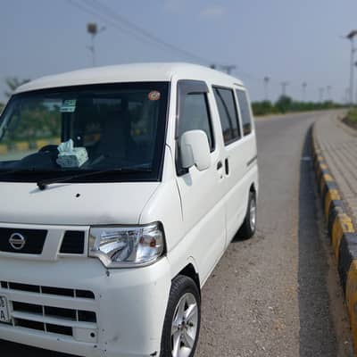 Nissan Clipper 2013