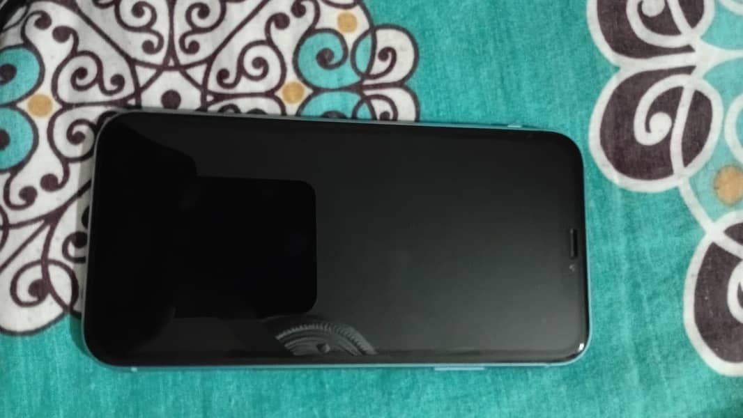 Apple iPhone XR 4