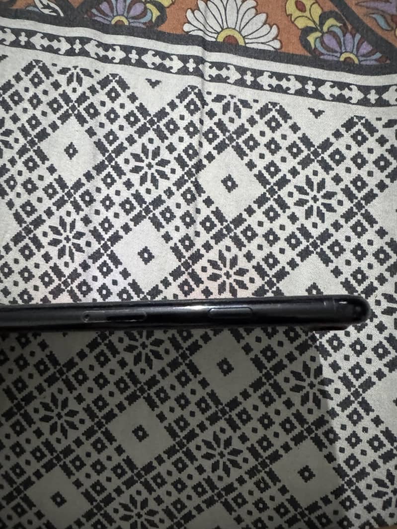 Apple iPhone 7 Plus 2