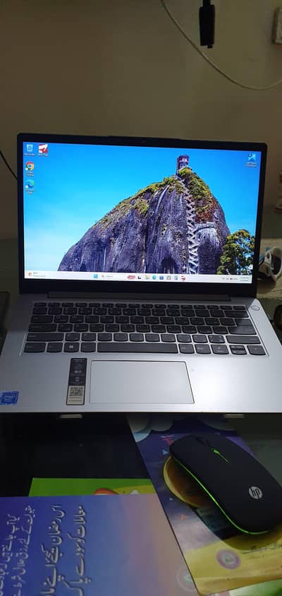 Lenovo ideapad 1 14lGL7