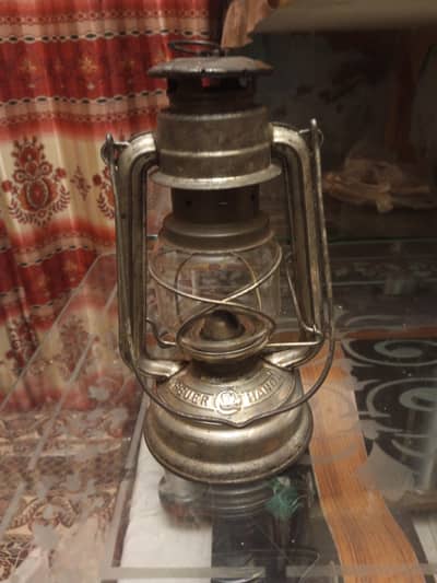 Antique Kerosene Oil Lantern/Lamp