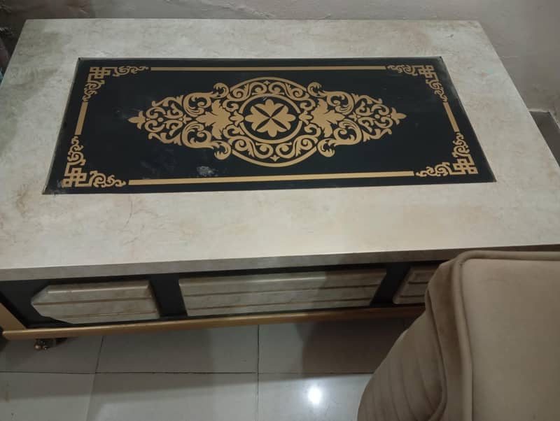 Vip condition sofa set [3+2+1] & Centre table 1