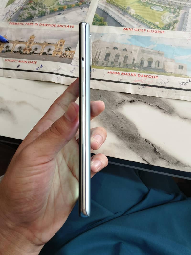 one plus 8T 1