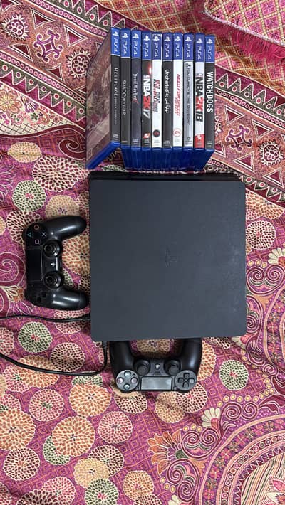 Ps4 slim 500 gb with games and controllers