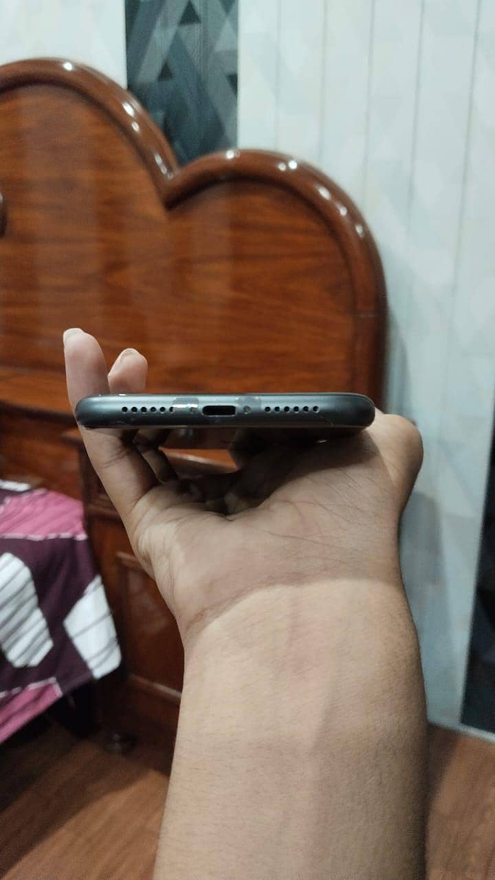 Apple iPhone 11 2