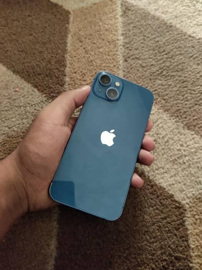 Apple iPhone 13
