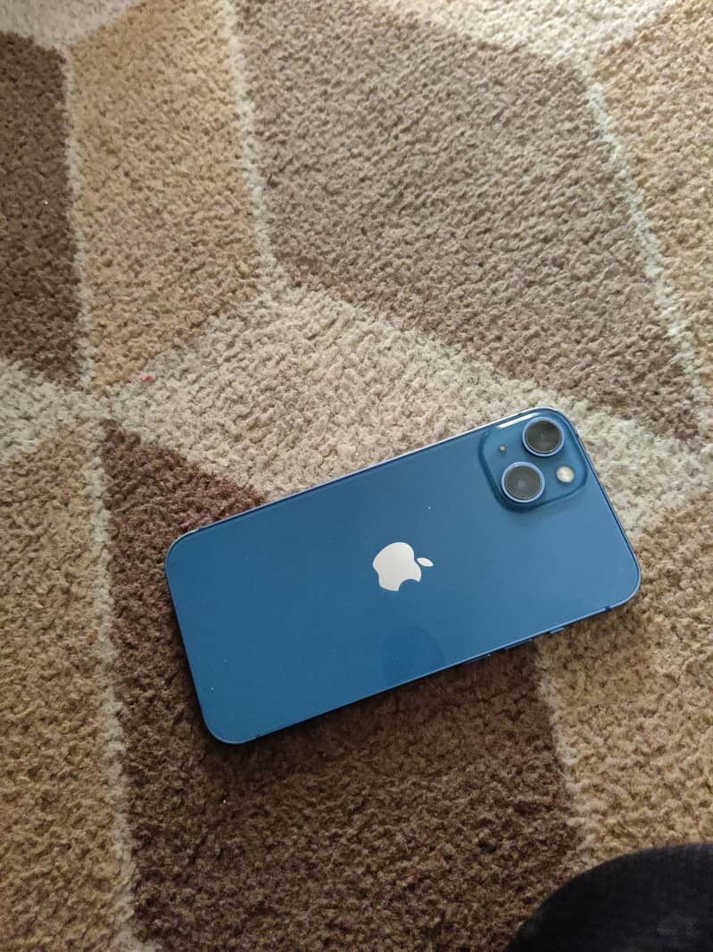 Apple iPhone 13 6