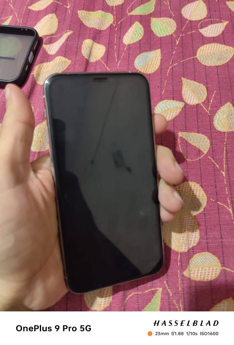 Apple iPhone 11 Pro 0