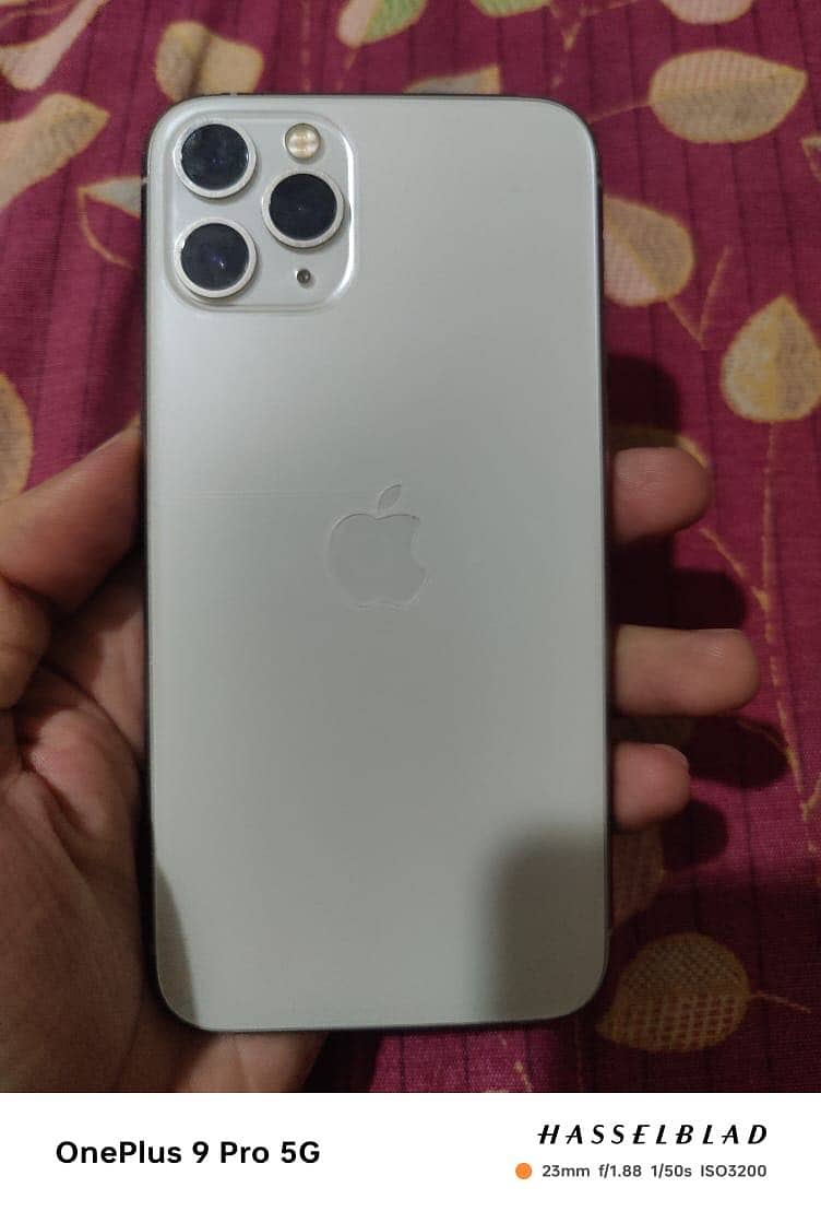 Apple iPhone 11 Pro 2