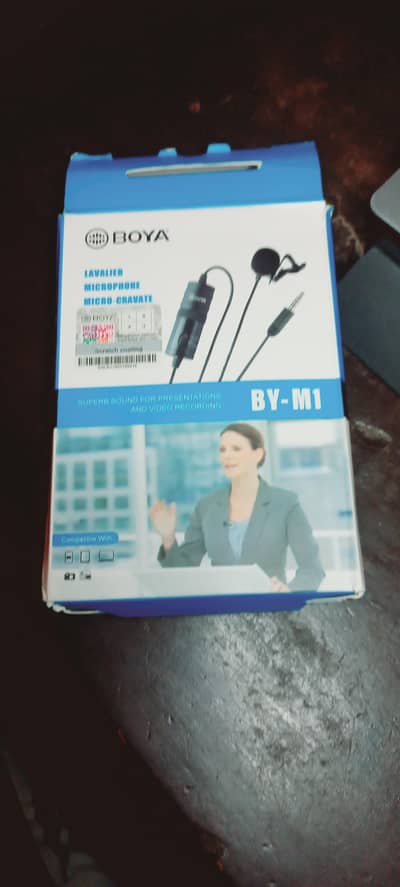 BOYA BYM1 Collar Mic Lavalier