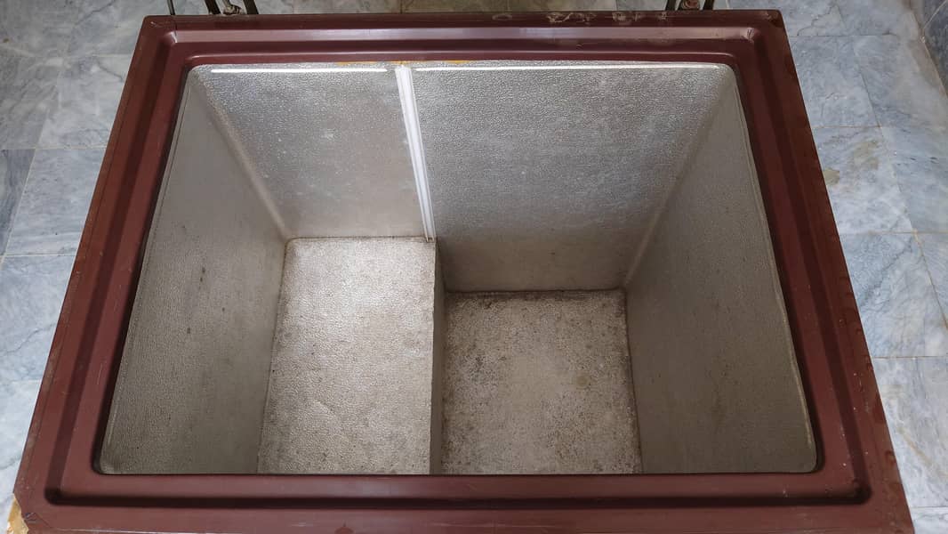 Candy Deep Freezer 2