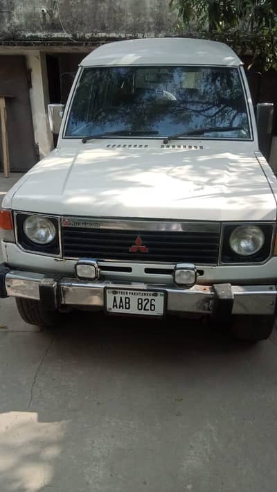 Mitsubishi Pajero 1986