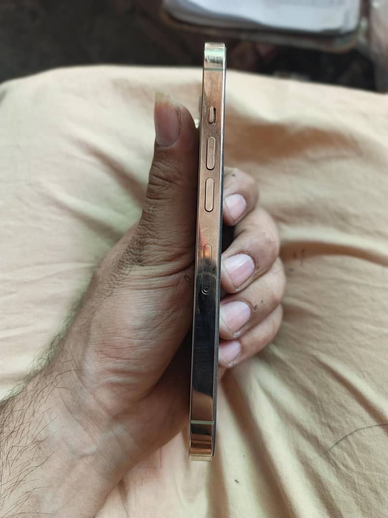 Apple iPhone 13 Pro 5