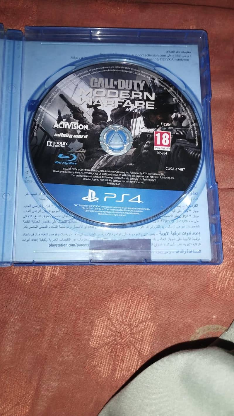 PS4 games cd disk 2