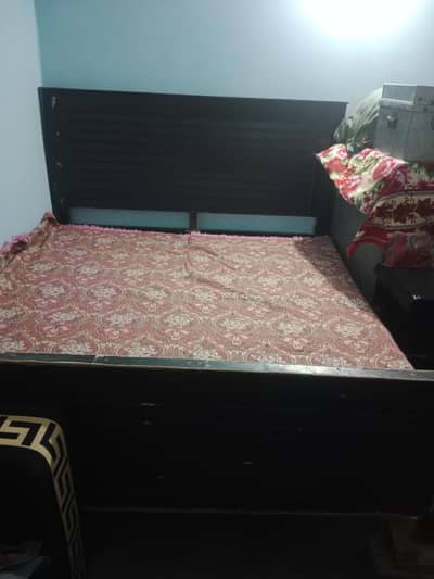 Double Bed Wooden Poshish Bed king size