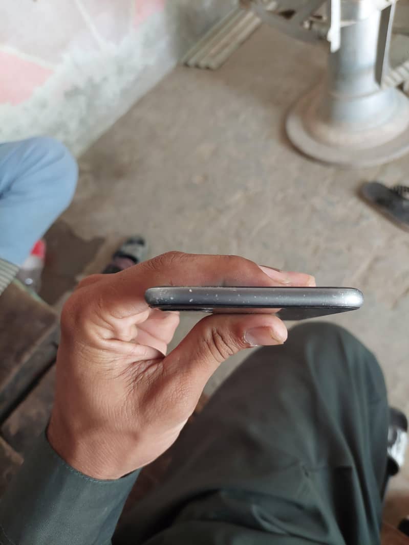 Apple iPhone 8 Plus 5