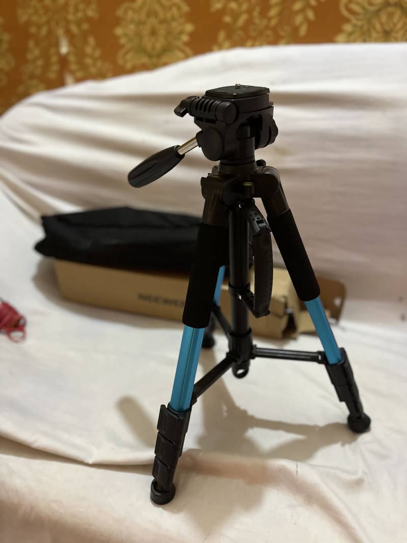 Camera stand / tripod 3