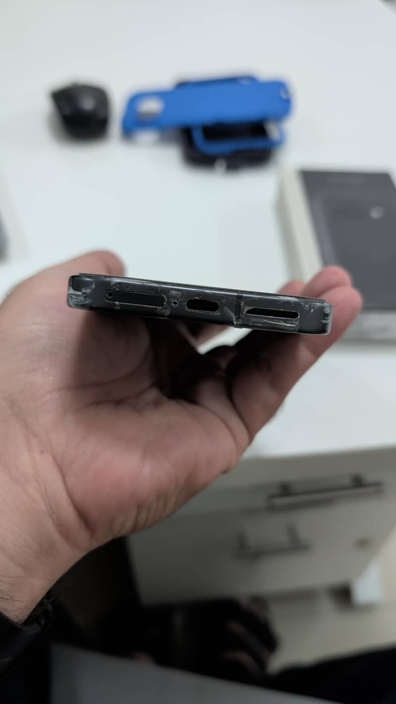 Google Pixel 9a 4