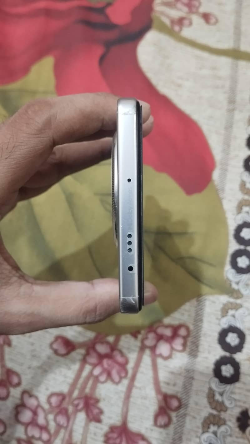 Tecno CAMON 30 7