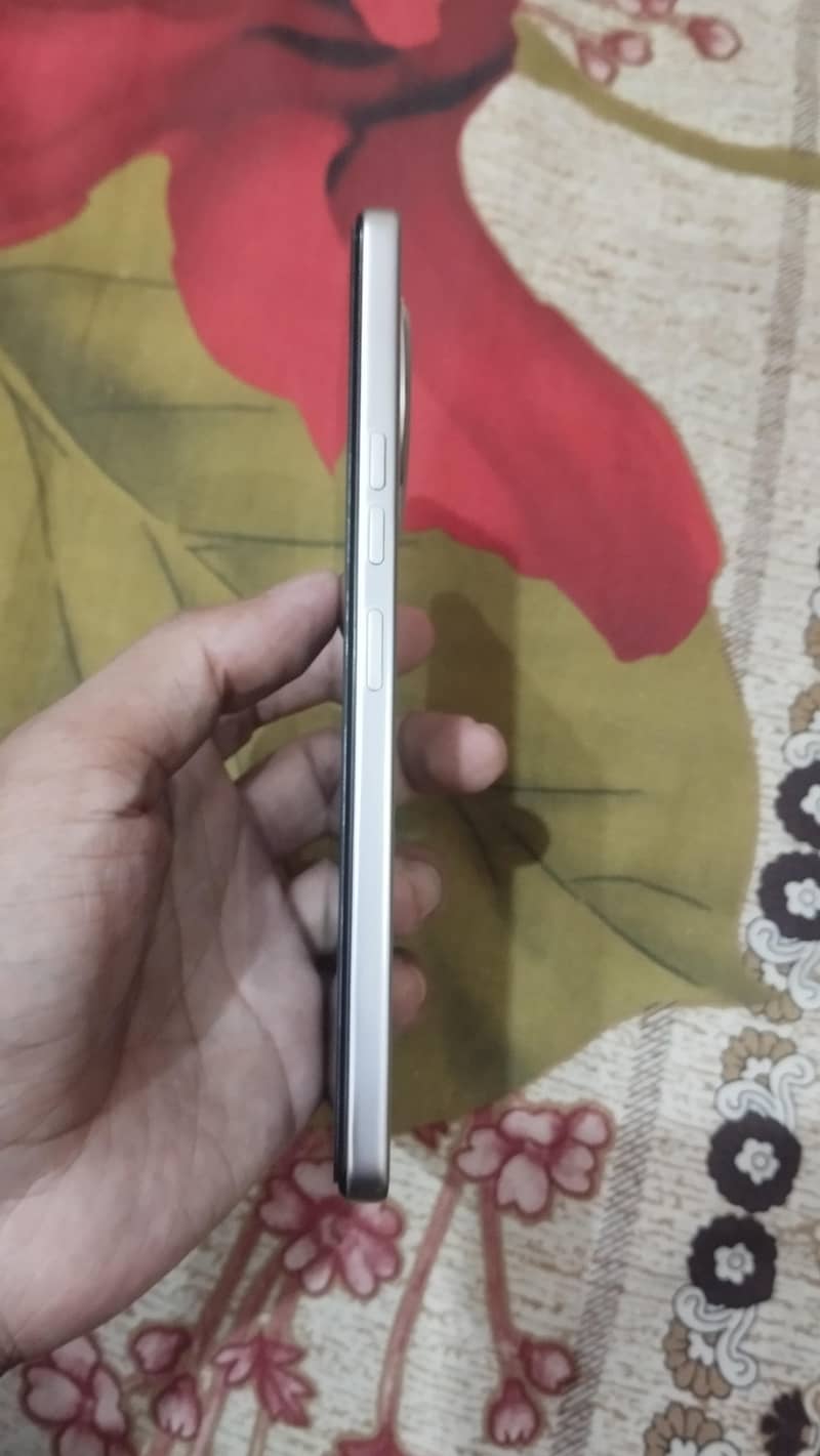 Tecno CAMON 30 8