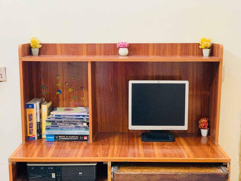 Computer Table 3