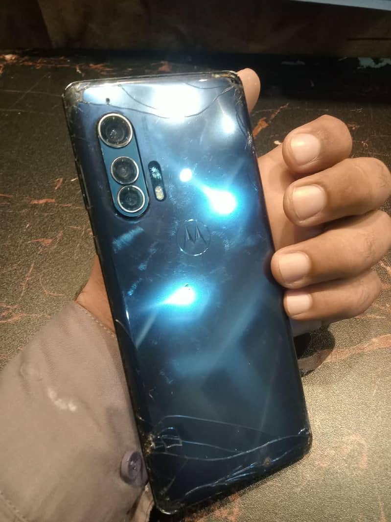 Moto edge plus 3