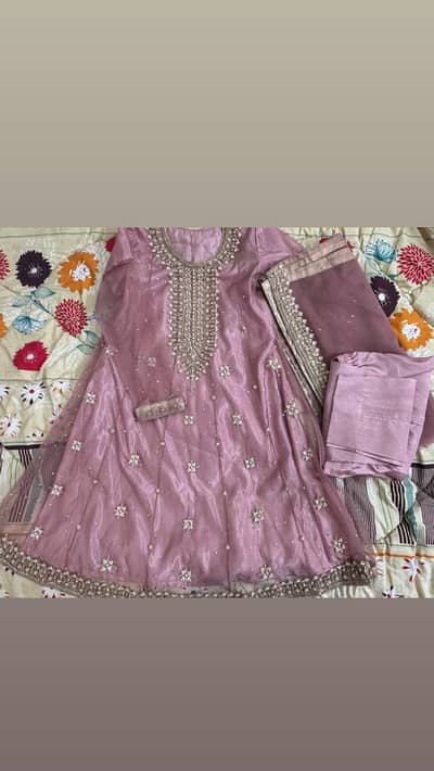 Commerical market, size Medium, color tea pink