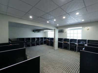 Prime Location 7500 Square Feet Building In Stunning Gulshan-E-Iqbal - Block 6 Is Available For Rent