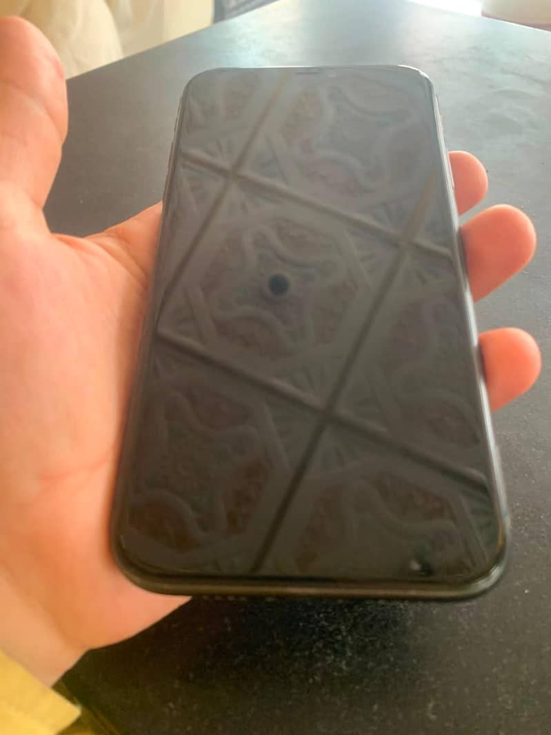 Apple iPhone 11 1