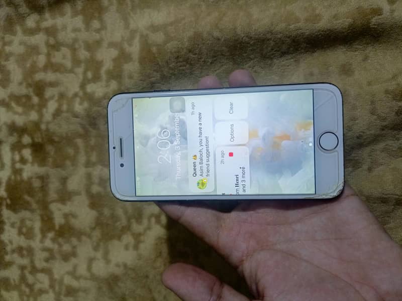 Apple iPhone 7 0