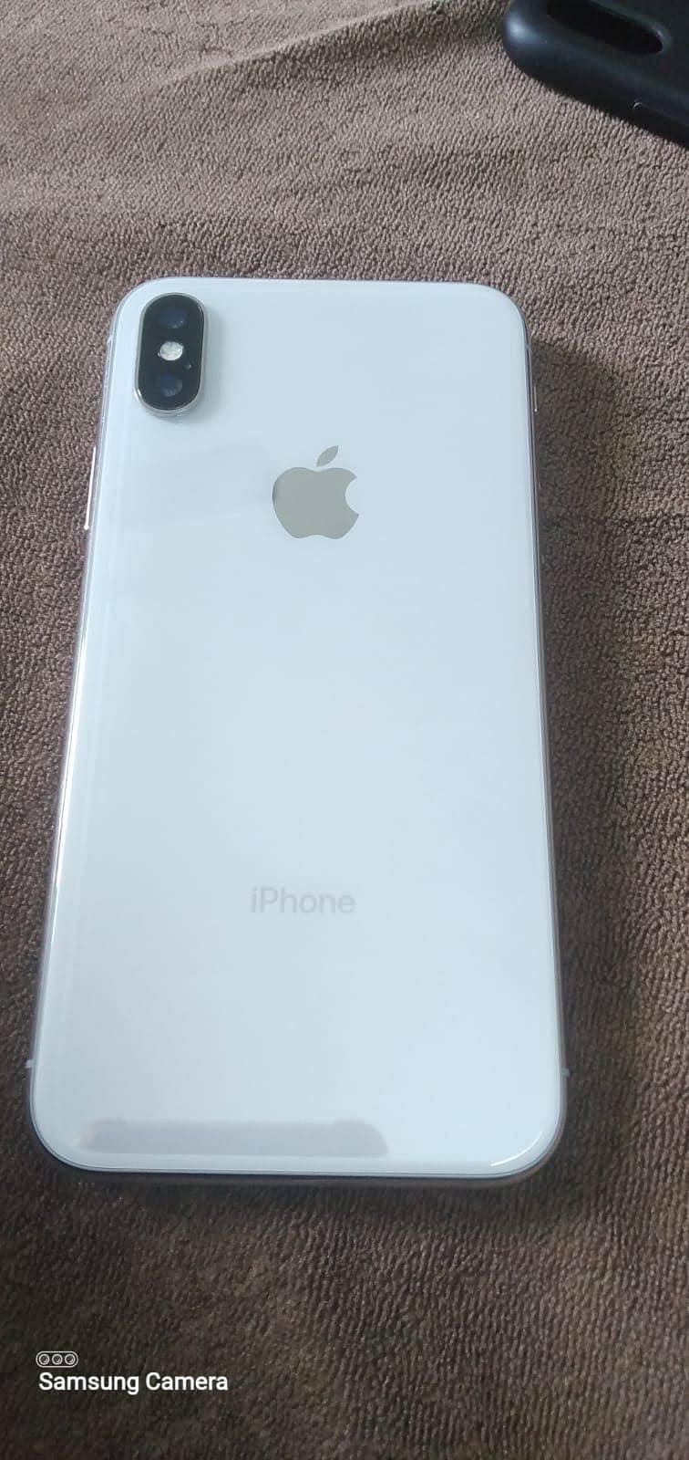 Apple iPhone X 4