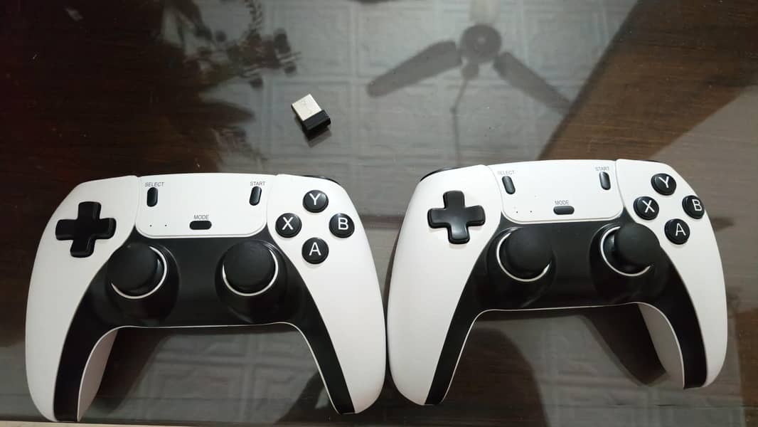 gaming controllers 0