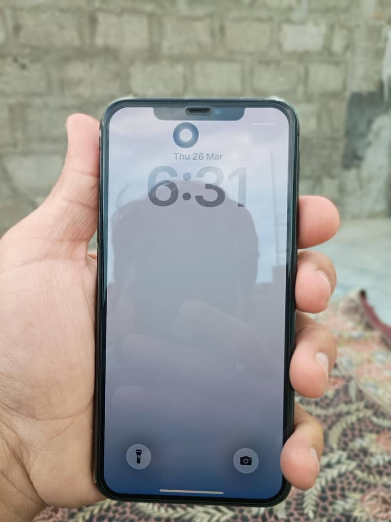 Apple iPhone 11 Pro Max 1