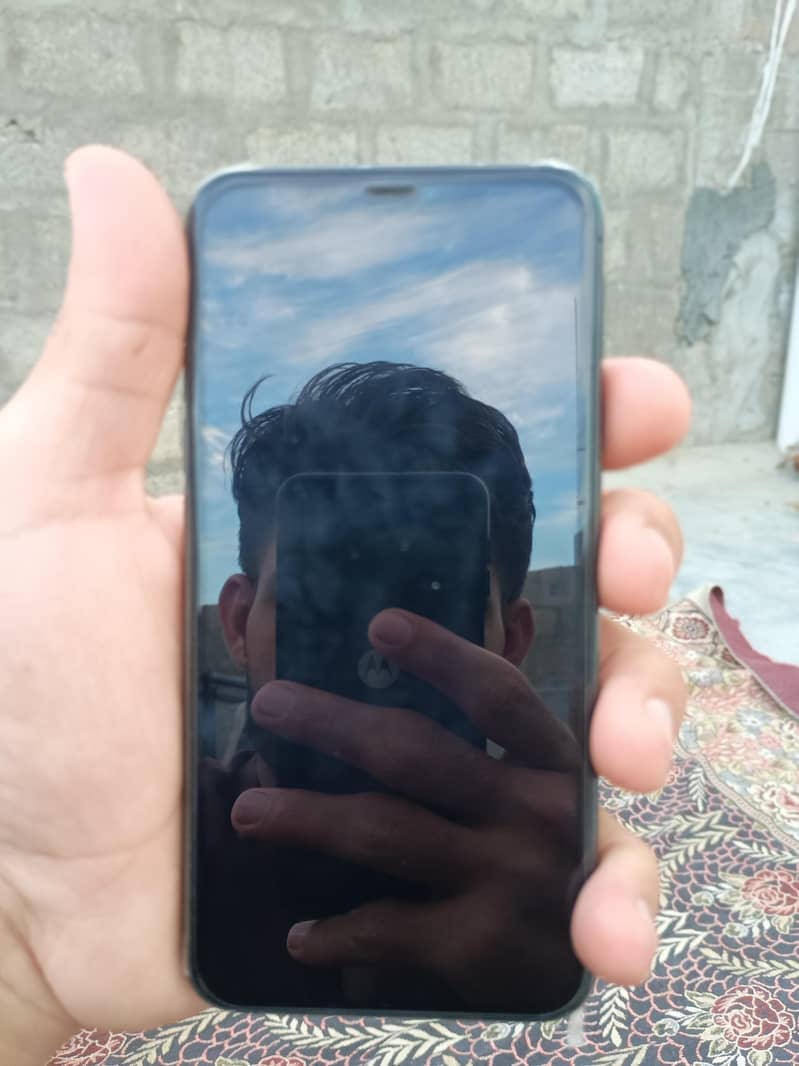 Apple iPhone 11 Pro Max 3