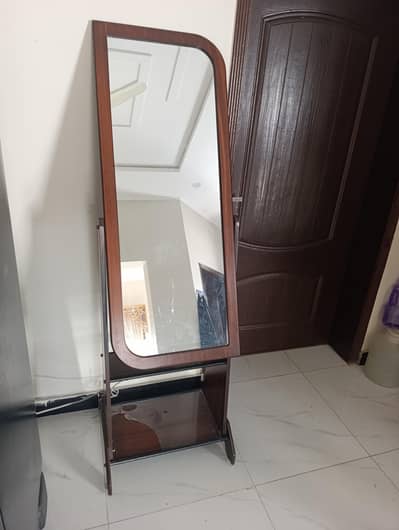 looking mirror