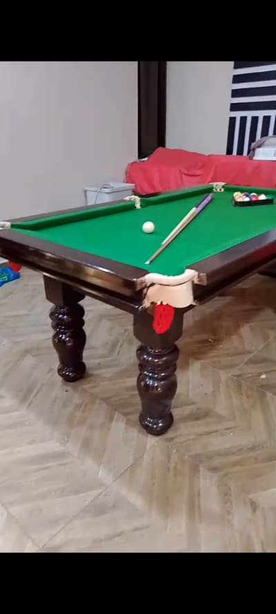 New snoker table