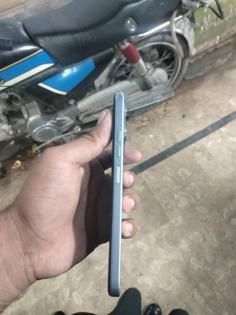 Tecno spark50 4