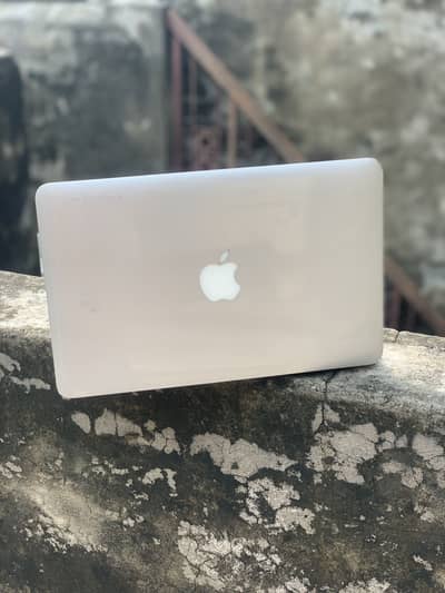 Macbook Air urgent sell