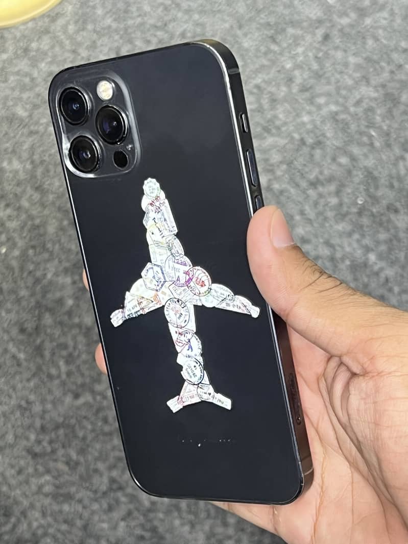 Apple iPhone 12 Pro 3