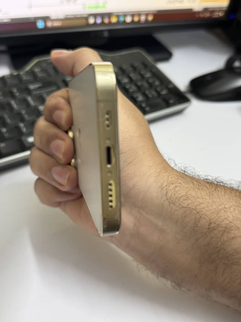 Apple iPhone 13 Pro 0