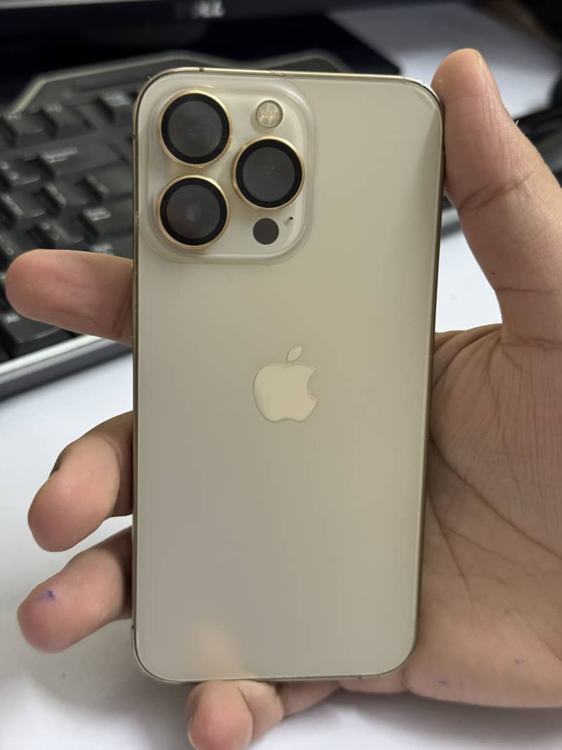 Apple iPhone 13 Pro 4