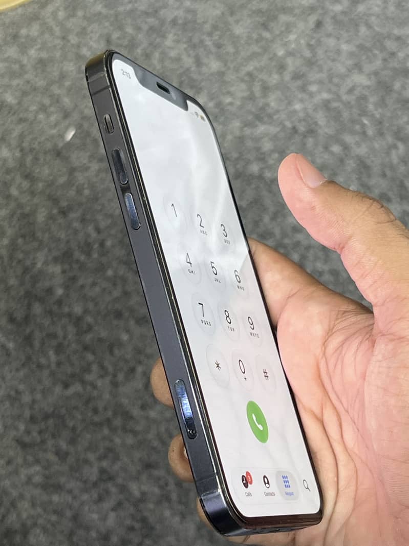 Apple iPhone 12 Pro 4