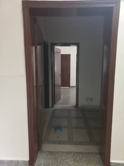 G11GROUND PORTION FOR RENT CONER HOUSE