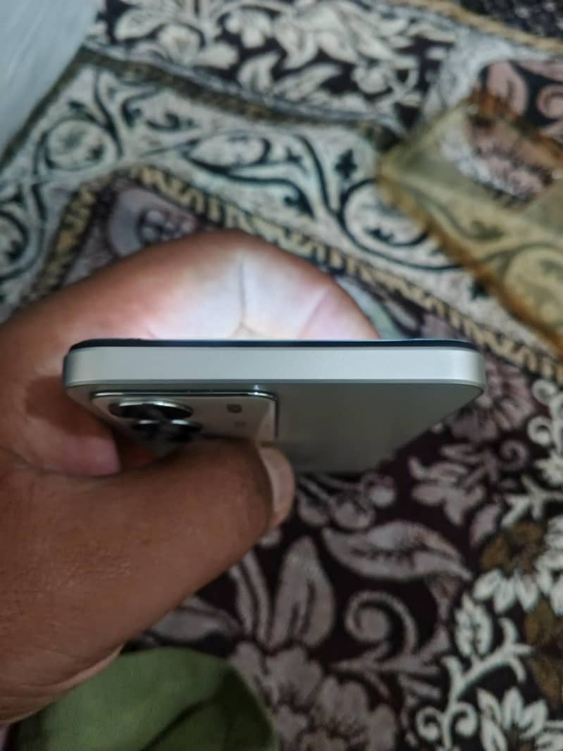 Realme C71 1