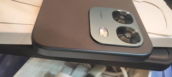 OPPO A6 8GB 256 GB