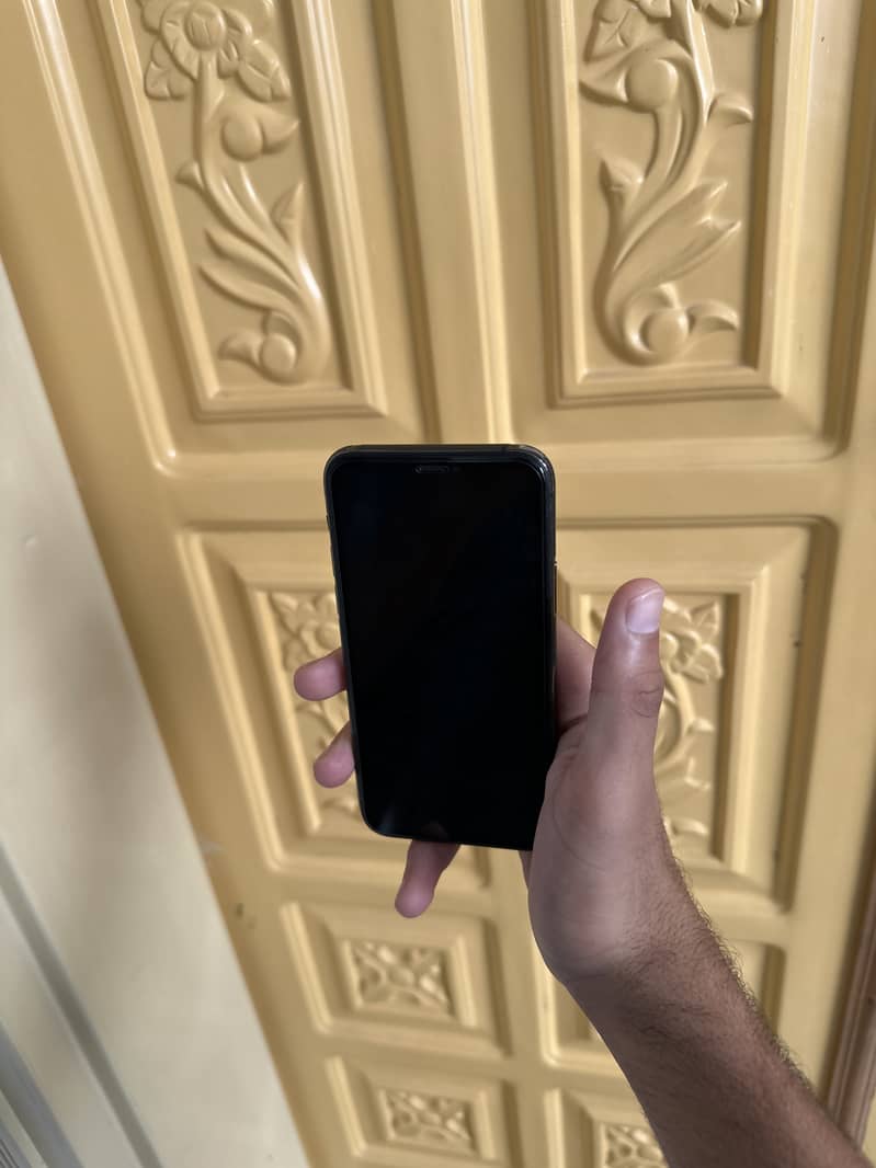 Iphone 11pro 4