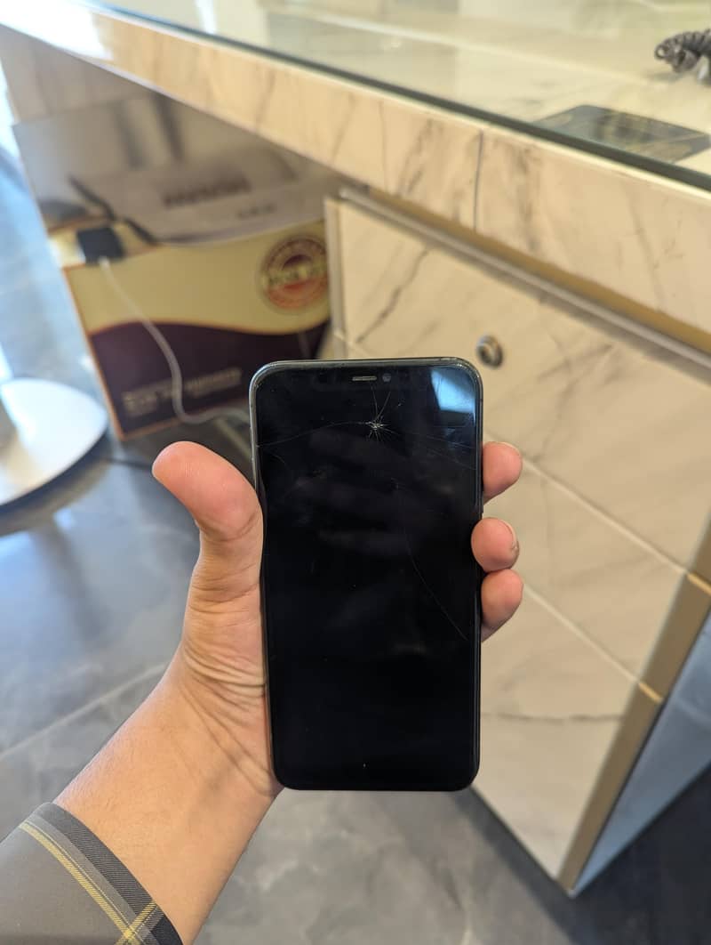 Apple iPhone 11 Pro Max 1