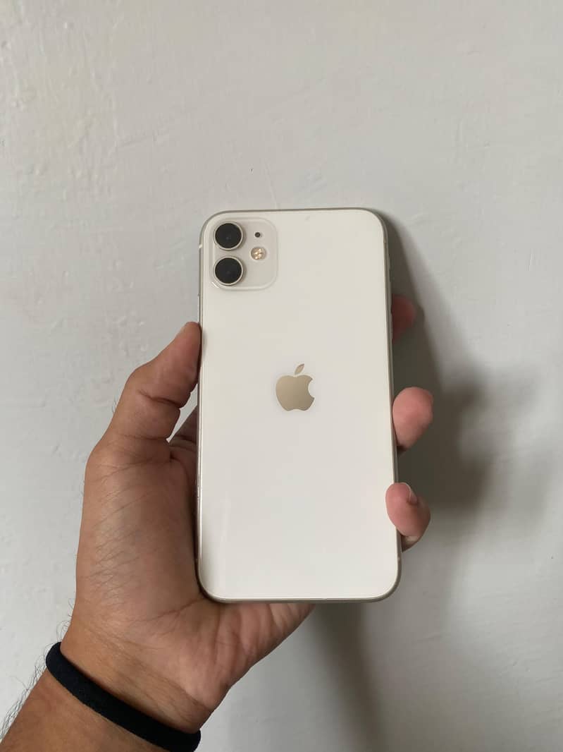 Apple iPhone 11 0