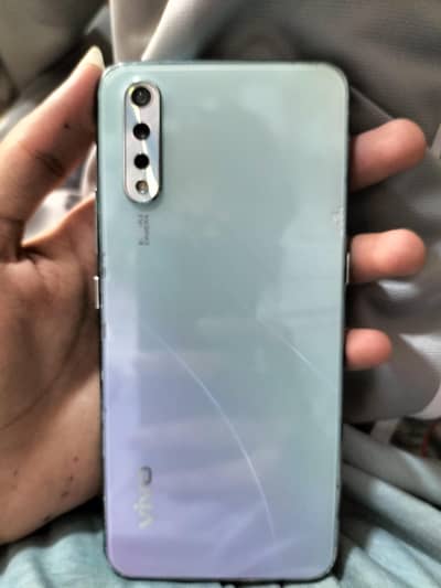 Vivo S1